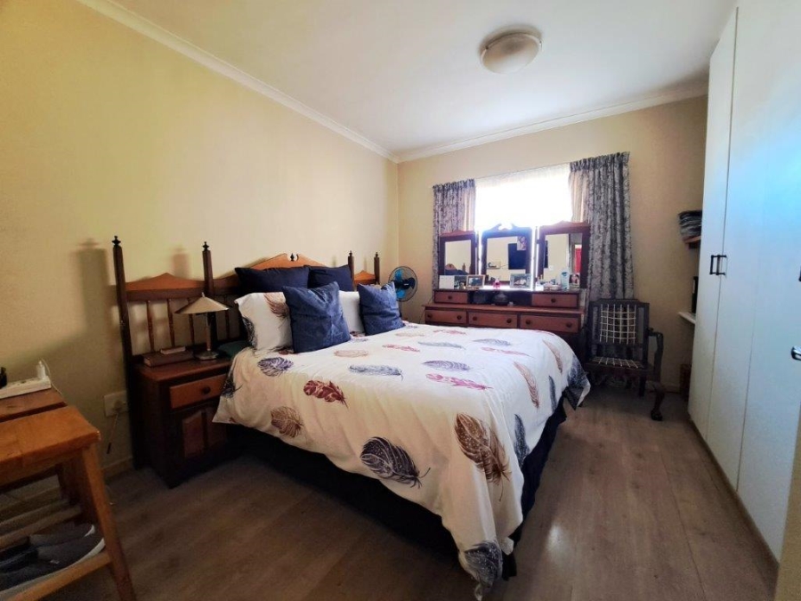 2 Bedroom Property for Sale in Gordons Bay Central Western Cape